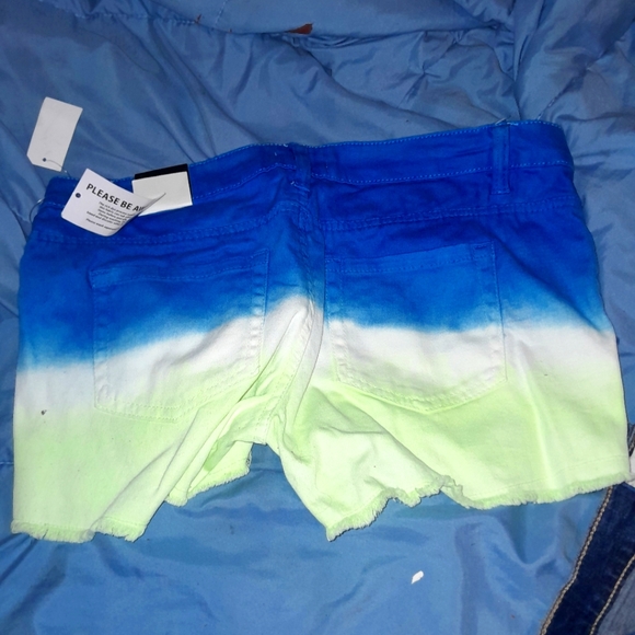 Multicolored Jwan shorts - Picture 2 of 3
